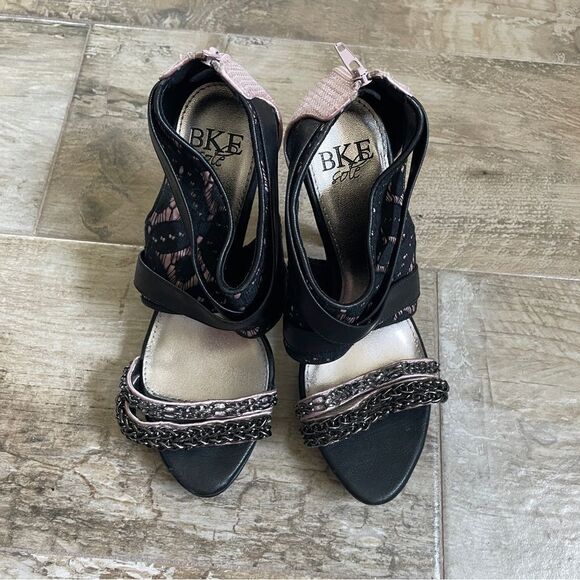 BKE Lace Open Toe Stiletto Sandals Size 7 Buckle Edgy Black Bikercore High Heels - Picture 12 of 12